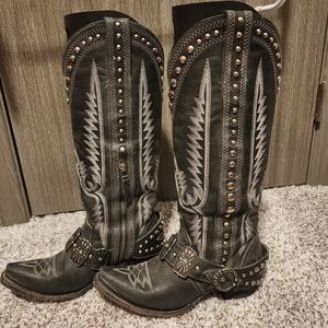 Gorgeous Lane Turquoise Studded Cowboy Boots